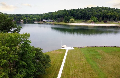 Treasure Lake House | Family Friendly Lakefront at Treasure Lake. Outstanding Lake and Beach Views!