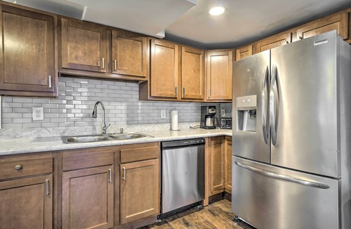 Port Elizabeth Cottage | Family-friendly Millville Home < 8 Mi to Town