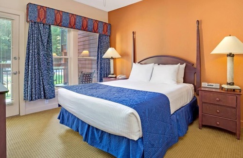 Pittman Center House | Family & Friends Getaway! 2 Serene Units, Near Ripley's Aquarium of the Smokies