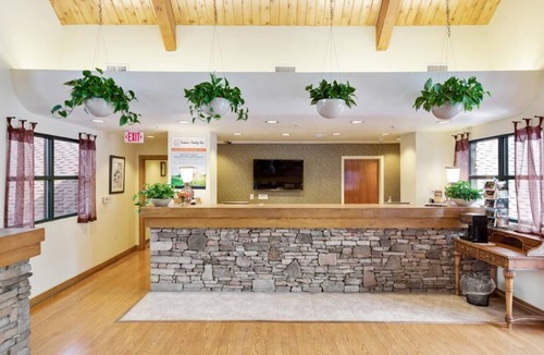 Pittman Center House | Family & Friends Getaway! 2 Serene Units, Near Ripley's Aquarium of the Smokies