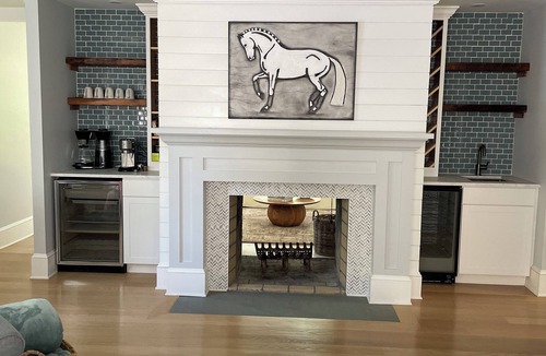 Larchmont House | Family getaway.Commuter's Dream.Weddings&Events.Content House.Luxury Smart Home
