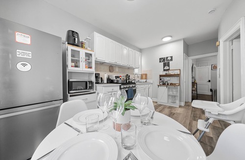 Jersey City Apartment | Fascinating apartment 10 min path and 20 min New York