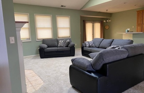 Vandalia House | Feel At home 13 minutes from Dayton International Airport