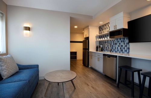 Fenwick Island Hotel | Fenwick Shores, Tapestry Collection by Hilton