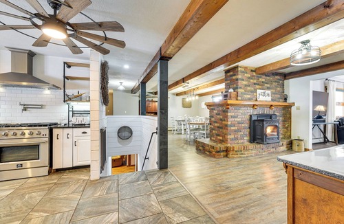 North East House | Fire Pit + Game Room: North East Family Retreat!