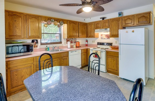 Thornhurst House | Fire Pit, Kayak & Gas Grill: Pocono Lake Home!