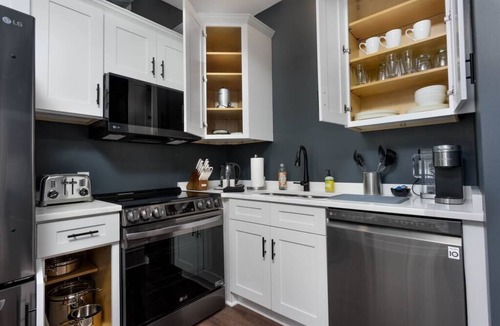 Harrisburg - Hershey Apartment | Flats on Front - Riverfront Gem, Fast Wi-Fi, 3F