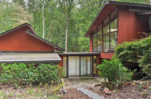 Reisterstown Apartment | Forested Couples Retreat: 20 Miles to Baltimore!