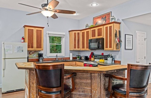 Luray Cabin | Fox Den at Shenandoah River