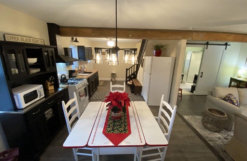 Bridgeton Townshp Cottage | Fox Ridge Cottage! Pets welcome!