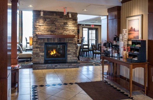Harrisburg - Hershey Apartment | Free Breakfast. Indoor Pool. Gym. Great for Business Travelers!