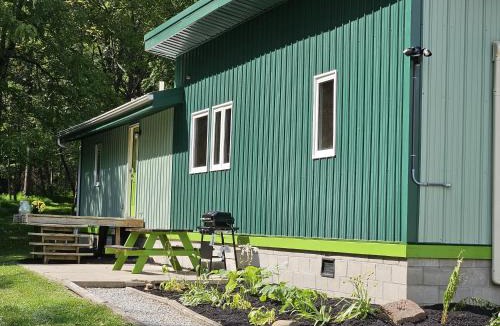 Logan House | Frog Hollow at Hocking Vacations