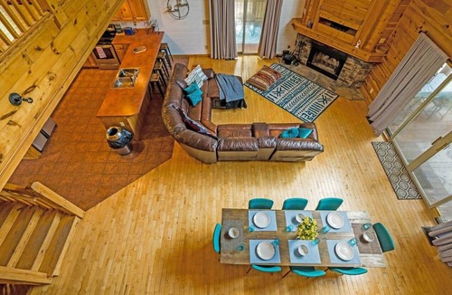 Ellijay House | Frog Pond Hollow Lodge Private pool*private lake