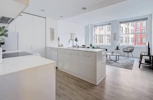 Gateway District Apartment | Frontdesk | Bright + Open Studio in Downtown