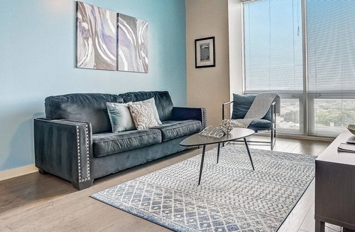 Charlotte Center City Apartment | Frontdesk | Classy 1bd High-Rise in Uptown