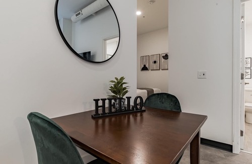 Cultural District Apartment | Frontdesk | Studio Apt close to Andy Warhol Museum