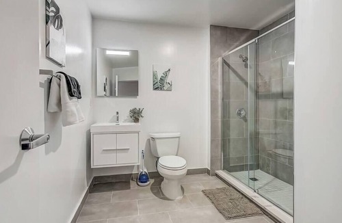 Northern Liberties Apartment | Frontdesk | Stylish 1 BR near Downtown
