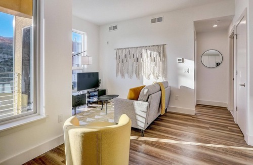 North Philadelphia West Apartment | FRONTDESK The Glenwood Apts Brewerytown Philadelphia