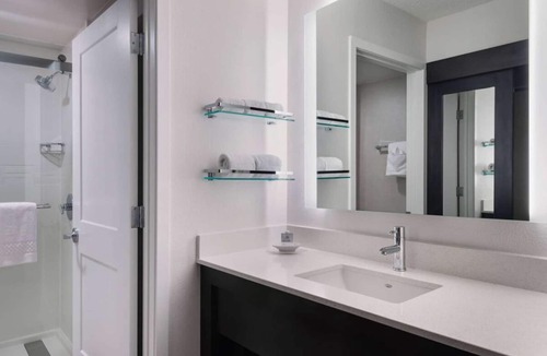 Mount Tabor Hotel | Fully-furnished Suites! Indoor Swimming Pool, Pet-friendly, Free Breakfast!