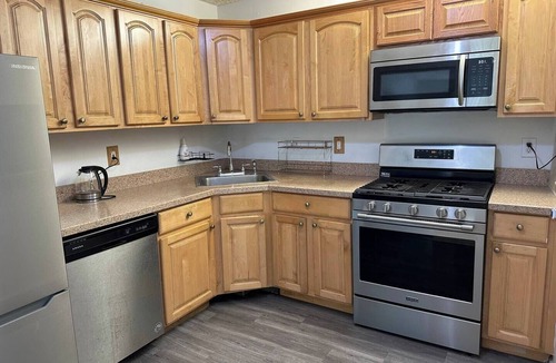 Belle Mead Apartment | Furnished 2-Bed 2 bath condo - Urban Paradise