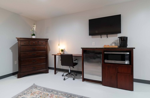 Kendallville Hotel | Gallops Motel