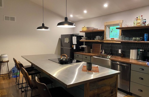 Rogers Cabin | Glaucomy`s Suite | 1 Bed, 1 Bath