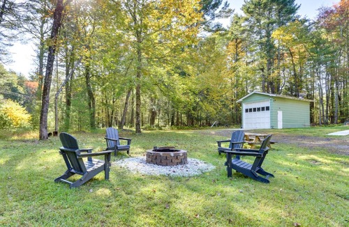 Town of Lumberland House | Glen Spey Cabin with Deck 1 Mi to Mohican Lake!