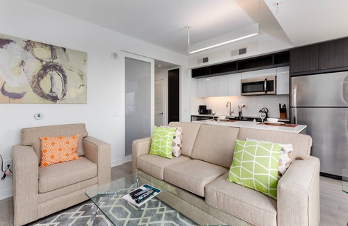 Reston Apartment | Global Luxury Suites at Reston Town Center