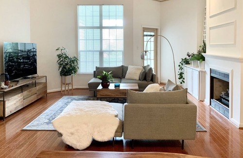 Town Center Condo | Gorgeous condo in desirable Columbia Town Center