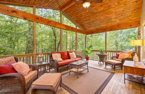Chestnut Springs House | Gorgeous golf-front home with 2 living spaces, a fireplace, and high-speed wifi