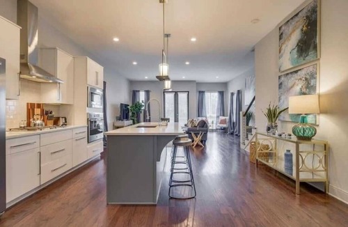 Edgehill House | Gorgeous Nashville Home, 2miles to Lower Broadway