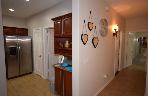 Alta Mesa Condo | GORGEOUS VACATION CONDO WITH HEATED POOL, SPA, FITNESS ROOM, PATIO, GARAGE