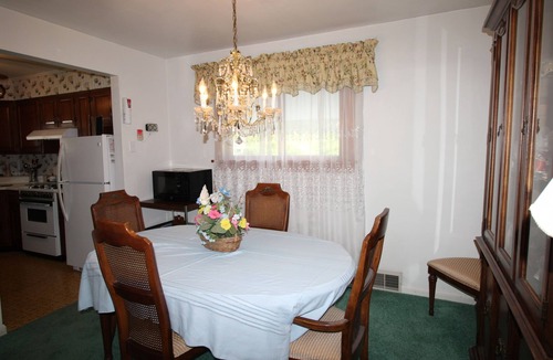 East Millsboro House | Grandma's House - Pets Welcome - Fenced Yard