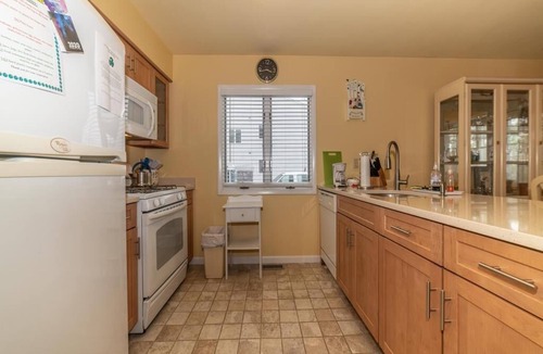 Cape May Condo | Great 2 bedroom Condo on Park Blvd.