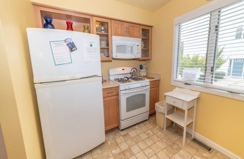 Cape May Condo | Great 2 bedroom Condo on Park Blvd.