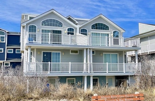 Sea Isle City House | Great beachfront offering amazing ocean views.