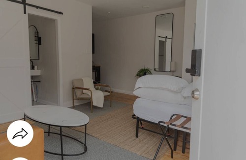 Point Breeze Apartment | Great Stuido Apartment
