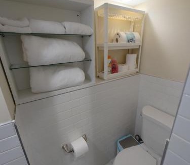 Mariners Harbor Apartment | Guest house in a quiet peaceful area.