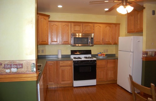 Youngstown House | Halfway between New York and Chicago