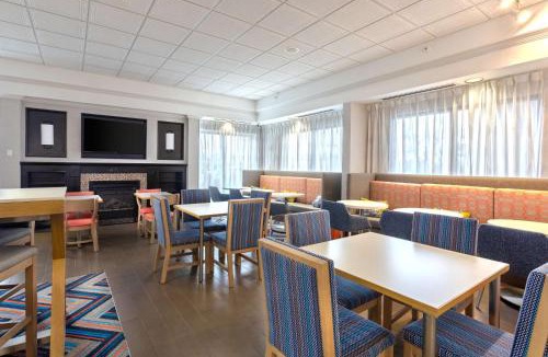 West Seneca Hotel | Hampton Inn Buffalo-South/I-90