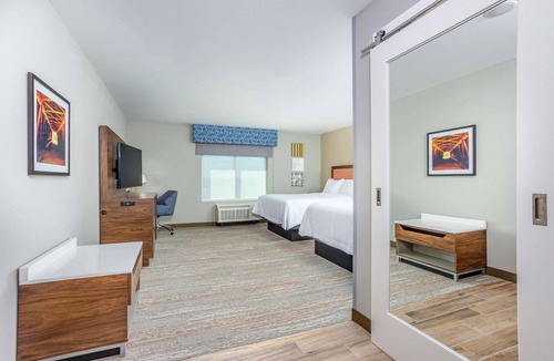 Bedford Hotel | Hampton Inn by Hilton Bedford