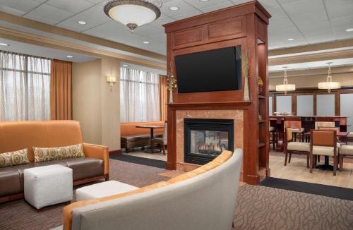 Palmer Hotel | Hampton Inn Easton