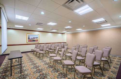 Middletown Hotel | Hampton Inn Middletown