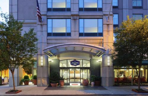 Chinatown Hotel | Hampton Inn Philadelphia Center City-Convention Center