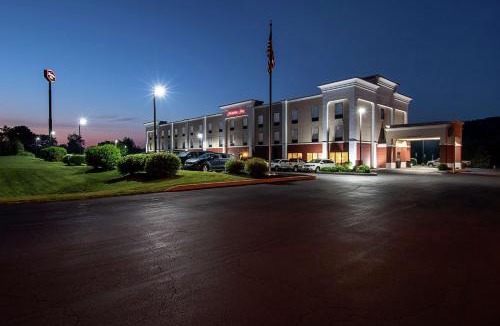 Pine Grove Hotel | Hampton Inn Pine Grove