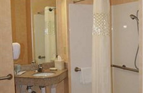 Pine Grove Hotel | Hampton Inn Pine Grove