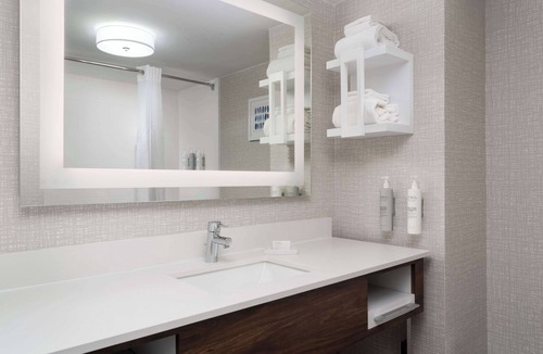 Hollins Hotel | Hampton Inn Roanoke/Hollins - I-81