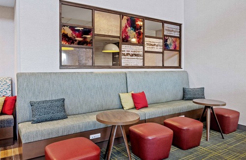 Dent Hotel | Hampton Inn & Suites Cincinnati West
