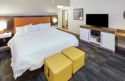 Granville Hotel | Hampton Inn & Suites Morgantown/University Town Centre