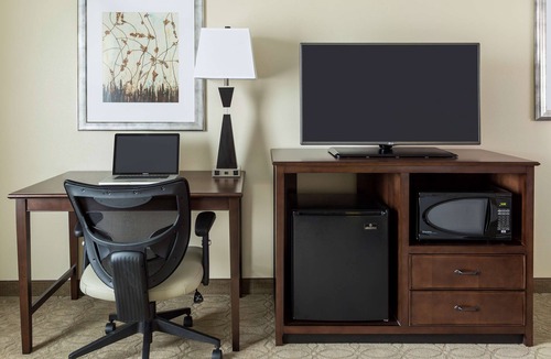 North Wales Hotel | Hampton Inn & Suites Philadelphia Montgomeryville